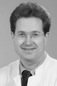 Porträt des Autors Priv.-Doz. Dr. med. Christian Fottner, Facharzt für Innere Medizin, Endokrinologe, Diabetologe DDG und Ernährungsmediziner DGEM