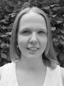 Porträt der Autorin Dr. med. Esther Hammer-Fomuki Fachärztin für Kinder- und Jugendmedizin in der Klinik für Kinder- und Jugendmedizin der Goethe Universität Frankfurt am Main