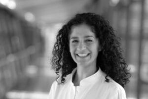 Porträt der Autorin Prof. Dr. Yurdagül Zopf Fachärztin für Gastroenterologie