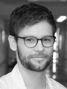 Porträt des Autors Dr. med. Manuel Krieter Assistenzarzt in der Klinik für Dermatologie der Universitätsklinik der Paracelsus Medizinischen Privatuniversität