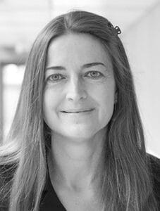 Porträt der Autorin Prof. Dr. Ursula Müller-Werdan Lehrstuhl für Innere Medizin mit Schwerpunkt Geriatrie und Altersmedizin der Charité-Universitätsmedizin Berlin