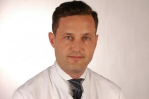 Porträt des Autors PD Dr. med. Wolfgang J. Mayer Oberarzt an der Augenklinik der Ludwig-Maximilians-Universität München