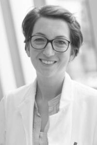 Porträt der Autorin Dr. med. Miriam Deniz, Leiterin Interdisziplinäres Beckenbodenzentrum Universitätsfrauenklinik Ulm
