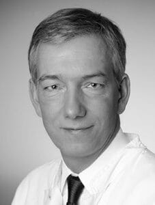 Porträt des Autors Prof. Dr. Peter Borchmann, Facharzt für Innere Medizin, Hämatologie und Internistische Onkologie mit der Zusatzbezeichnung Palliativmedizin