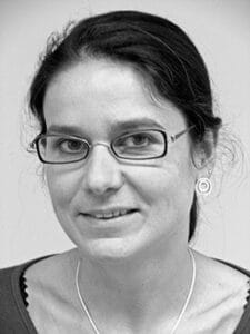 Porträt der Autorin Prof. Dr. biol. hum.Dipl.-Psych. Petra Retz- Junginger Doktor der Humanbiologie