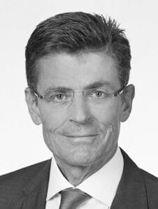 Porträt des Autors Primar Univ.-Doz. Dr. Franz X. Roithinger Facharzt für Innere Medizin, Kardiologie und Internistische Intensivmedizin