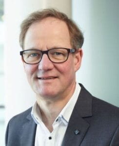 Porträt des Autors Prof. Dr. med. Ulrich Kellner, Ärztlicher Leiter und Geschäftsführer des MVZ Augenärztliches Diagnostik- und Therapiecentrum