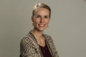 Porträt der Autorin Dr. Lisa-Maria Wallwiener, Assistenzärztin an der I. Frauenklinik der Ludwig- Maximilians- Universität München