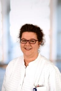 Porträt der Autorin Dr. med. Stefanie Nöpel-Dünnebacke, Abteilung für Hämatologie, Onkologie und Palliativmedizin