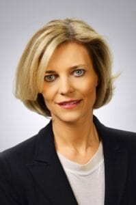 Porträt der Autorin stellvertretende Oberärztin an der Frauenklinik des Universitätsklinikums Erlangen