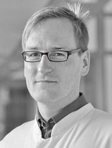Porträt des Autors Dr. med. Thomas Weber, Oberarzt an der Klinik für Innere Medizin IV
