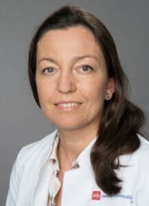Porträt der Autorin PD Dr. med. Joanna Wasielica-Poslednik, Leitende OÄ der Augenklinik der Universitätsmedizin Mainz für den Funktionsbereich Hornhauterkrankungen.