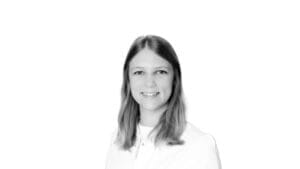Porträt der Autorin Alicia Maria Blasi, Zahnärztin und wissenschaftliche Mitarbeiterin der Universitätsklinik zu Köln, Poliklinik für Zahnerhaltung und Parodontologie, Fachbereich Parodontologie
