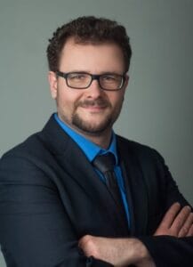 Porträt des Autors Ass. Prof. Dr. Peter Panhofer Facharzttätigkeit mit den Schwerpunkten Adipositaschirurgie und onkologische Brustkrebschirurgie