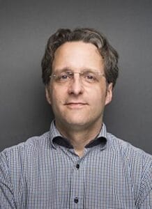 Porträt des Autors Priv.-Doz. Dr. med. Hagen Ott Facharzt für Kinderheilkunde und Jugendmedizin sowie für Haut- und Geschlechtskrankheiten