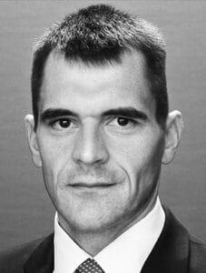 Porträt des Autors Dr. med. Lothar Seefried Facharzt für Orthopädie und Unfallchirurgie sowie Osteologe