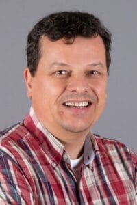 Porträt des Autors Dr. med. Torsten Lucas, Oberarzt/ Leiter Bereich Pädiatrische Psychosomatik & Psychotherapie / Kinder- und Jugendpsychiatrie Kinderzentrum, Campus Lübeck Universitäts-Klinikum Schleswig-Holstein (UKSH)