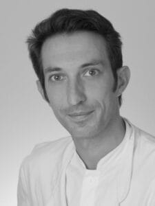Porträt des Autors Dr. med. Arno Siebenhaar Facharzt für Innere Medizin und Gastroenterologie
