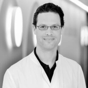 Porträt des Autors Dr. med. Christian Dopfer Facharzt für Kinderheilkunde- und Jugendmedizin (Pädiatrie).