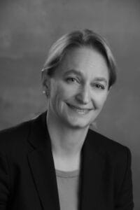 Porträt der Autorin PD Dr. Karin Hohloch, stv. Leitende Ärztin Kantonspital Graubünden