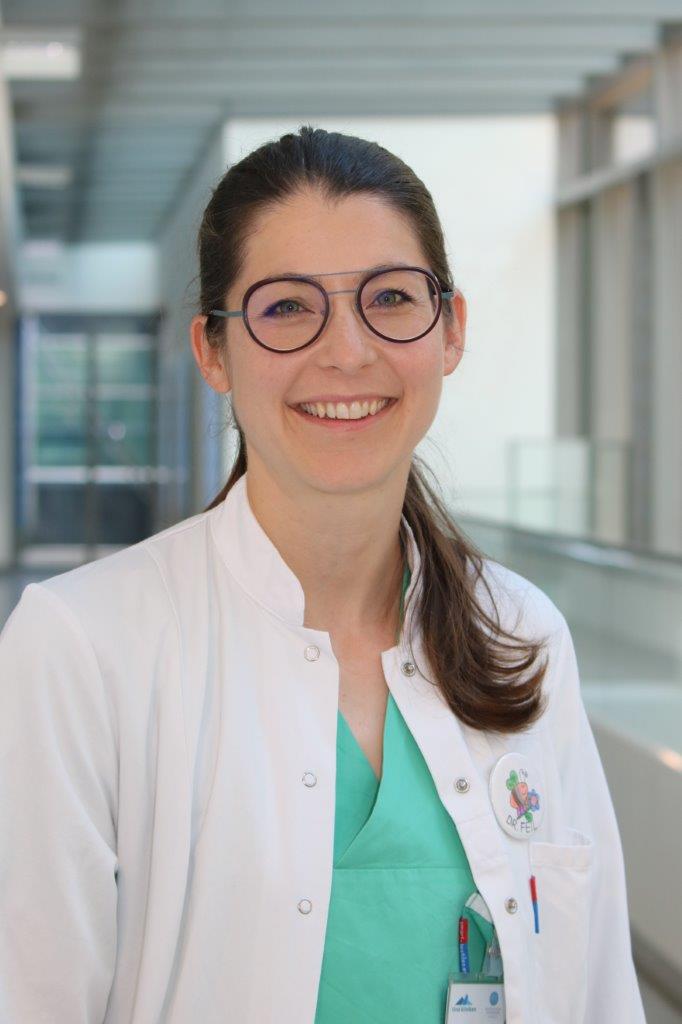 Porträt der Autorin Dr. med. univ. Katharina Feil